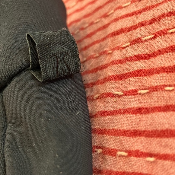 lululemon athletica women’s size W27L27 Black Straight Leg Pants - lovely fabric - Picture 3 of 15